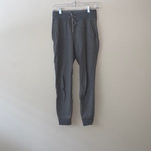 Gray scuba lulu sweats